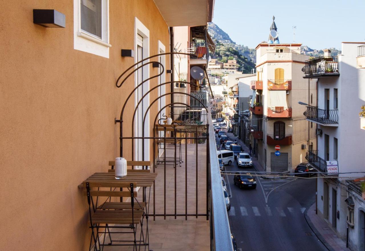 Le Tre More Giardini Naxos Exteriér fotografie