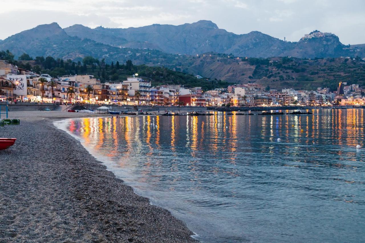 Le Tre More Giardini Naxos Exteriér fotografie