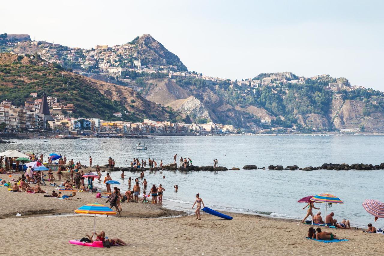 Le Tre More Giardini Naxos Exteriér fotografie